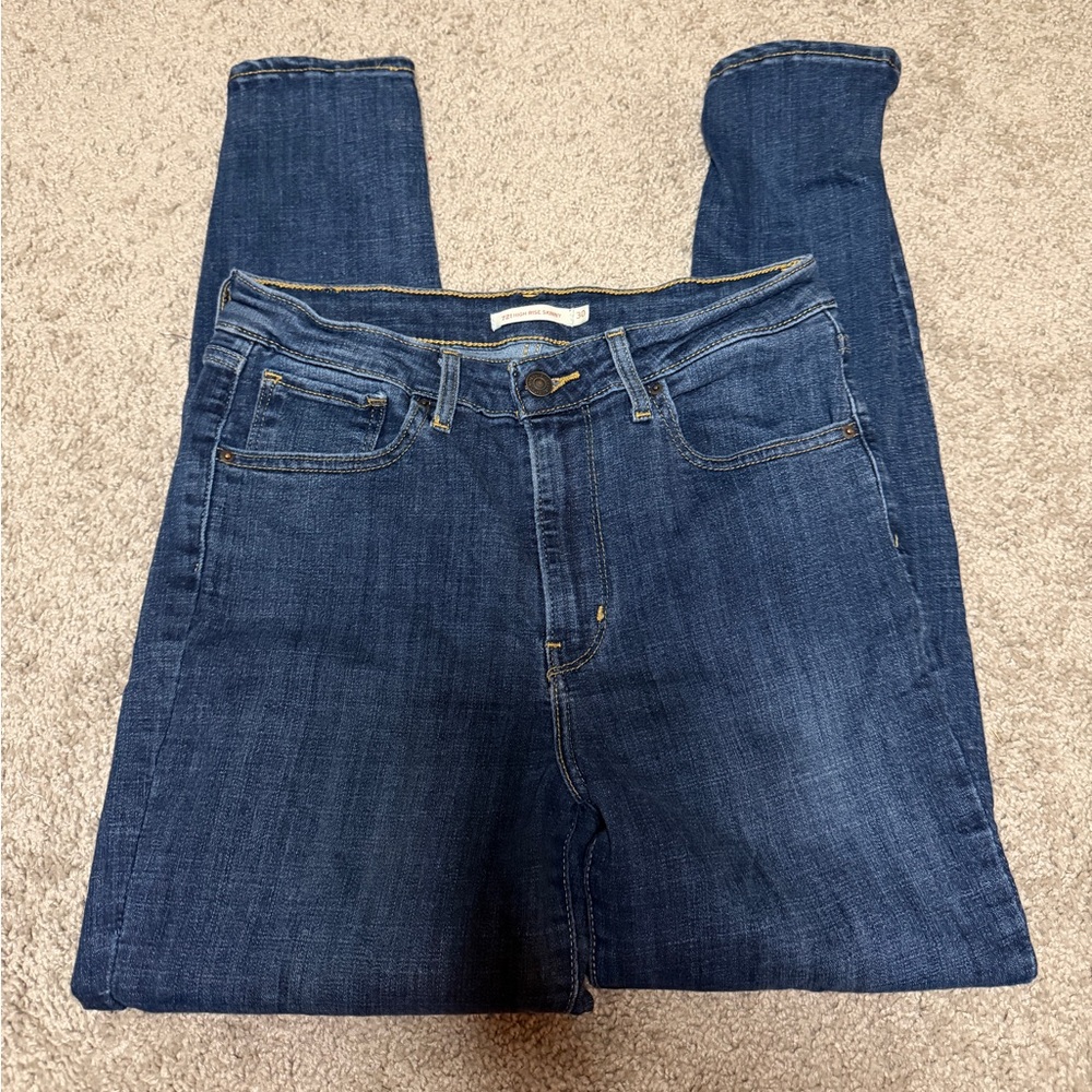 Levi’s 721 high rise skinny jeans dark wash size 30 x 27
